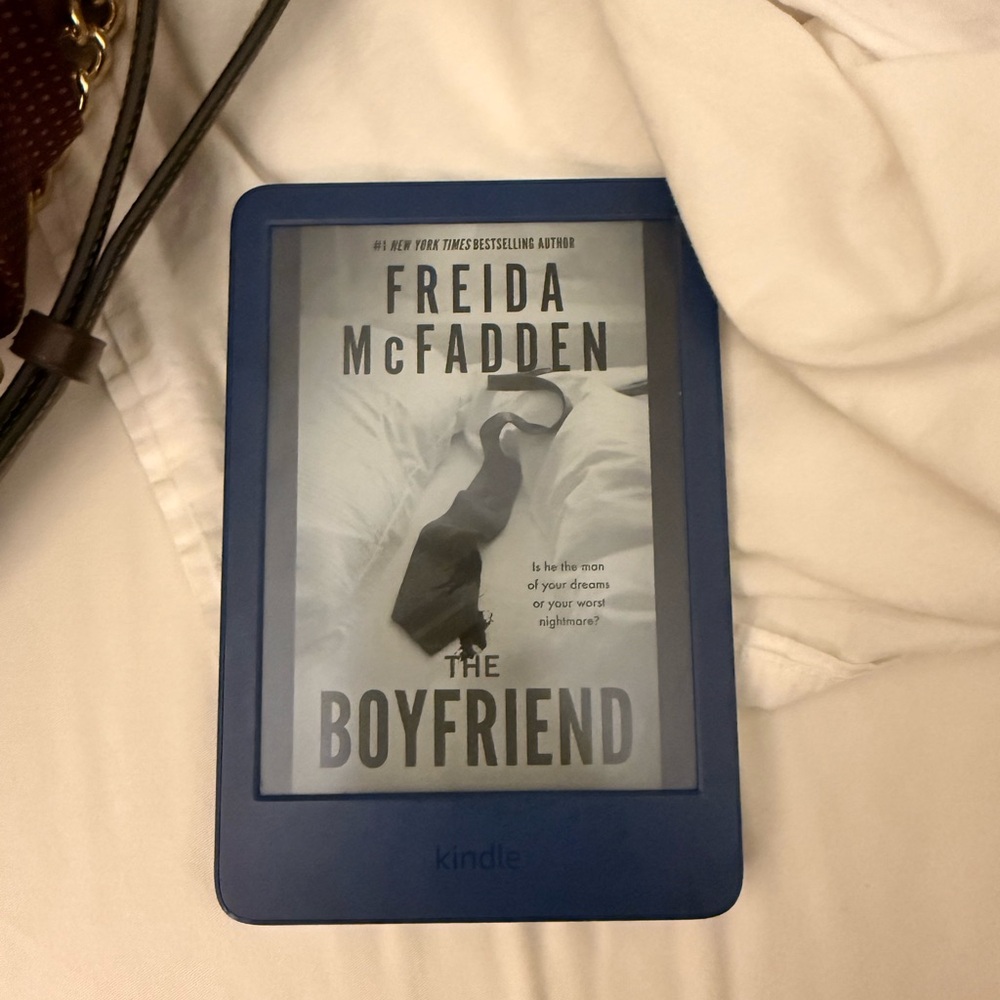 Kindle Basic Blue E-Reader